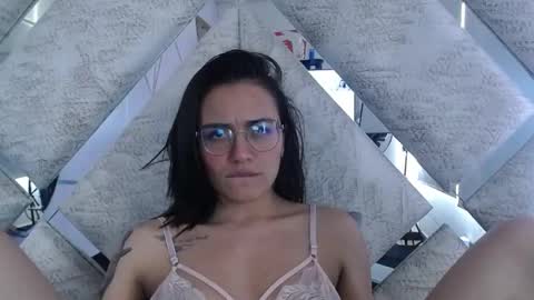 daila_ online show from 12.11.24