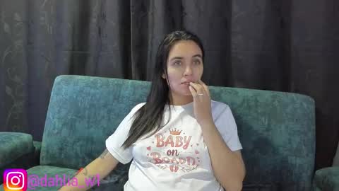 daila_ online show from 09.12.25