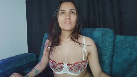 Snapshot of daila_ chatting on 04.14.26 daila_ online show from 04.14.26