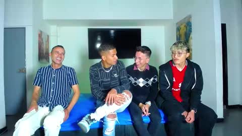 Snapshot of daiquirie chatting on 10.04.25 daiquirie online show from 10.04.25