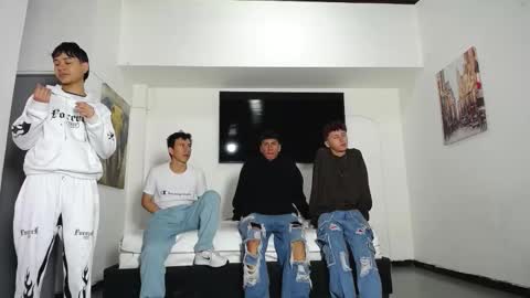 Snapshot of daiquirie chatting on 11.03.25 daiquirie online show from 11.03.25