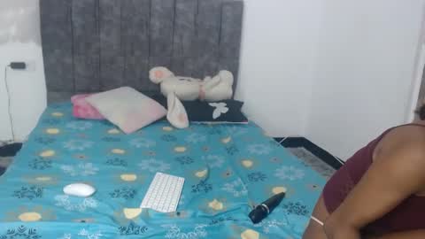 Snapshot of daisha_becker chatting on 09.24.25 daisha_becker online show from 09.24.25