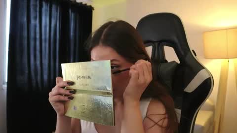 Lauren            online show from 10.29.25