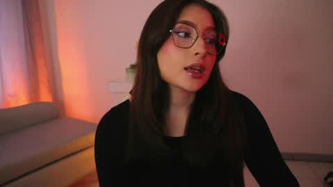 Lauren            online show from 05.05.26