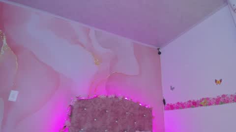 Snapshot of daisy__rose chatting on 01.07.25 Dai online show from 01.07.25