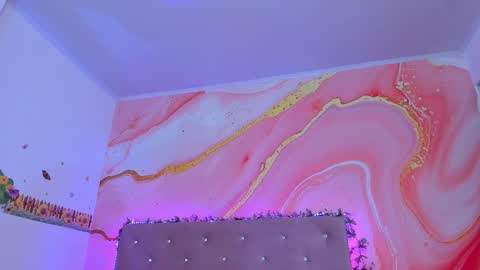 Snapshot of daisy__rose chatting on 02.11.25 Dai online show from 02.11.25