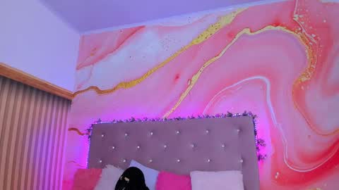 Snapshot of daisy__rose chatting on 02.21.25 Dai online show from 02.21.25