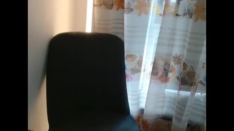 Snapshot of daisy_ashe chatting on 09.10.25 Ashe online show from 09.10.25