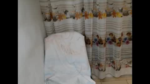 Snapshot of daisy_ashe chatting on 10.13.25 Ashe online show from 10.13.25