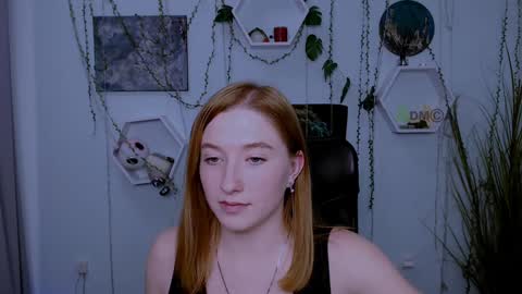 Little Di online show from 01.25.25