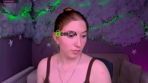 Snapshot of daisy_candy chatting on 05.23.26 Little Di online show from 05.23.26
