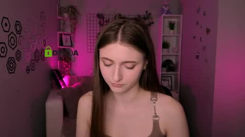 Snapshot of daisy_candy chatting on 05.31.26 Little Di online show from 05.31.26
