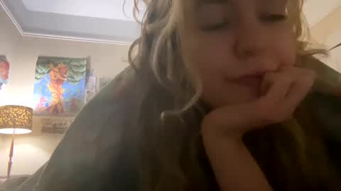 Snapshot of daisybaby699 chatting on 01.10.25 DaisyB3 online show from 01.10.25
