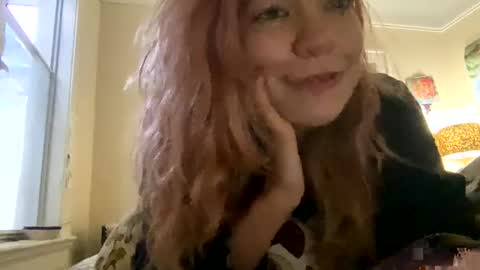 Snapshot of daisybaby699 chatting on 02.08.25 DaisyB3 online show from 02.08.25