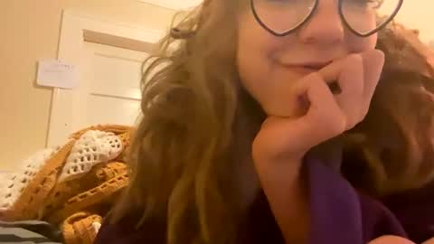 Snapshot of daisybaby699 chatting on 02.18.25 DaisyB3 online show from 02.18.25