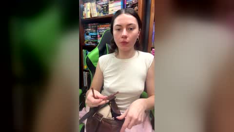 Snapshot of daisycollins1111 chatting on 05.17.26 Daisy online show from 05.17.26