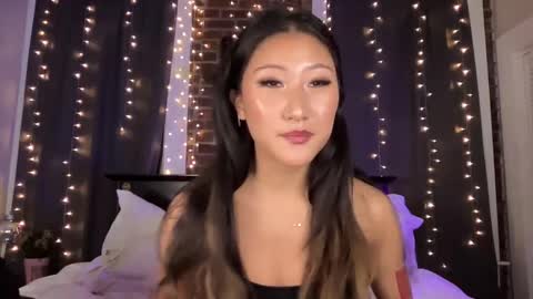 Snapshot of daisykimvip chatting on 03.01.25 Daisy Kim online show from 03.01.25