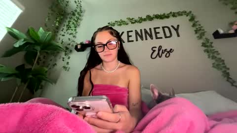 Snapshot of daisyparkerxo chatting on 05.19.26 daisyparkerxo online show from 05.19.26