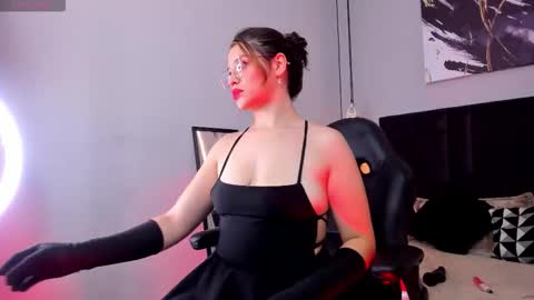 Snapshot of dakhota_rouge chatting on 11.09.25 Dakhota online show from 11.09.25