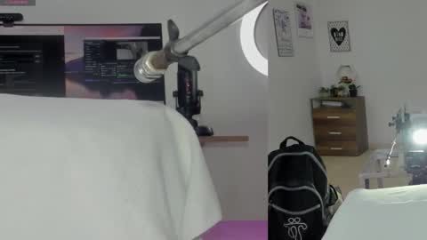 daki_ume_ online show from 02.18.26