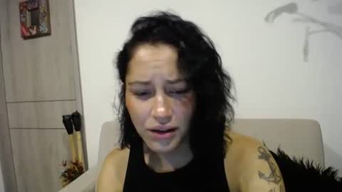 IG  dakotasofiaa online show from 12.13.24