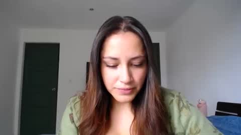 IG  dakotasofiaa online show from 04.21.26