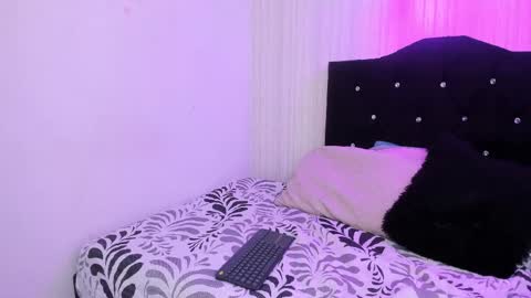 Snapshot of dakota_alice chatting on 02.22.25 Dakota and Valerie online show from 02.22.25