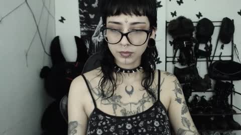 Snapshot of dakota_krall_ chatting on 02.13.26 dakota online show from 02.13.26