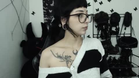 Snapshot of dakota_krall_ chatting on 02.14.26 dakota online show from 02.14.26