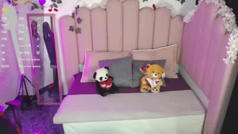 Caroliina online show from 04.29.26