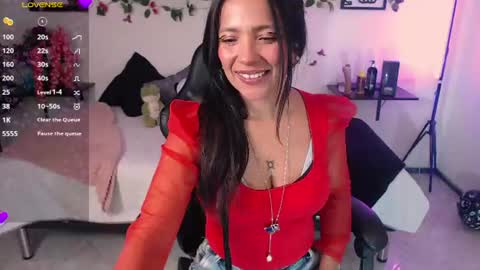 Caroliina online show from 06.18.26