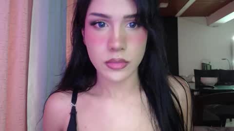 Snapshot of dakota_ts chatting on 10.27.25 dakota_ts online show from 10.27.25