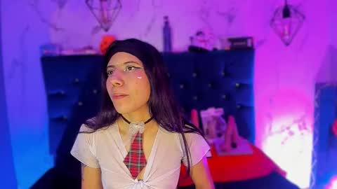 dakotaa_johnson online show from 11.12.25