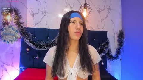 dakotaa_johnson online show from 12.03.25