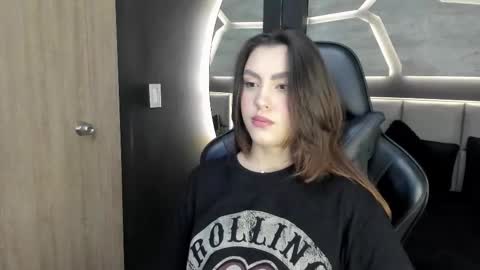 Snapshot of dakotarussell_ chatting on 01.07.26 Dakota online show from 01.07.26