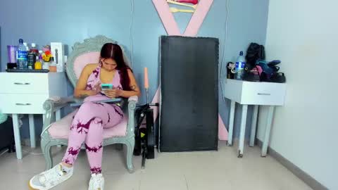  dakotha      online show from 03.08.25