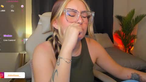 dakottaa__ online show from 04.30.26