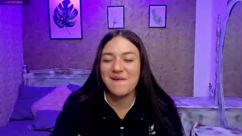 Snapshot of dali_collin chatting on 06.27.26 dali_collin online show from 06.27.26