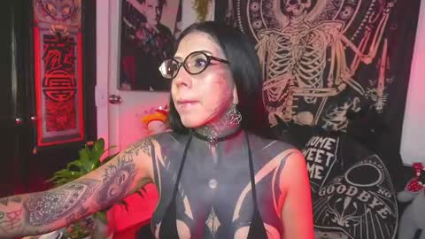 dalia_vorhees online show from 06.05.26