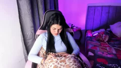 Dalia April online show from 07.25.26
