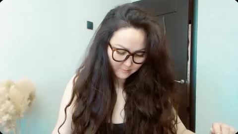 Snapshot of dalidayes chatting on 02.01.26 Dali online show from 02.01.26