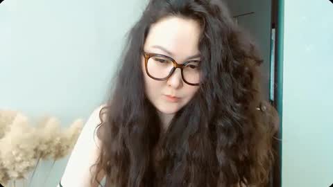 Snapshot of dalidayes chatting on 03.15.26 Dali online show from 03.15.26