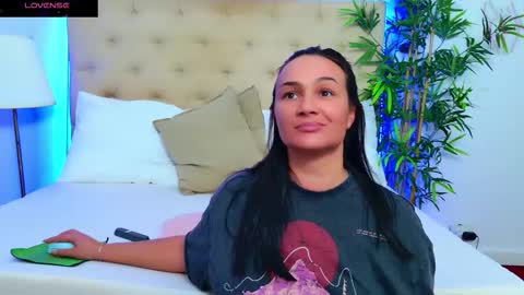 daliyaa_ online show from 09.15.25