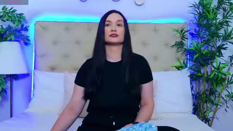 Snapshot of daliyaa_ chatting on 06.12.26 daliyaa_ online show from 06.12.26