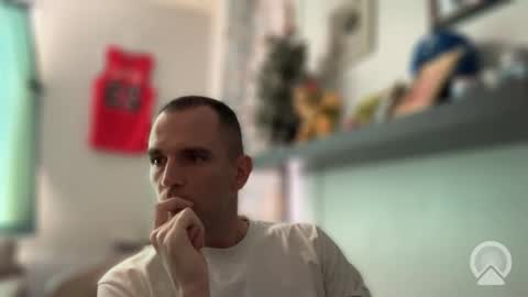 Snapshot of dallas2318 chatting on 12.16.25 dallas2318 online show from 12.16.25