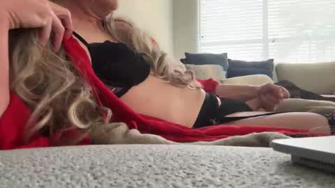 Snapshot of dallasjmg chatting on 02.28.26 dallasjmg online show from 02.28.26