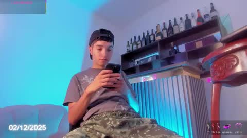 Snapshot of dallen_grant chatting on 12.02.25 Dallen Grant online show from 12.02.25