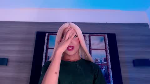         online show from 10.03.25