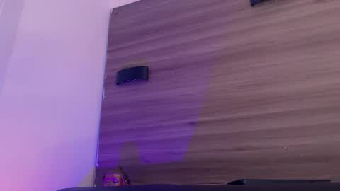         online show from 03.06.26