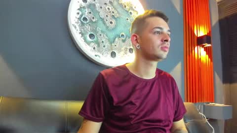 Snapshot of damian__oliver chatting on 12.07.24 Damian Oliver online show from 12.07.24